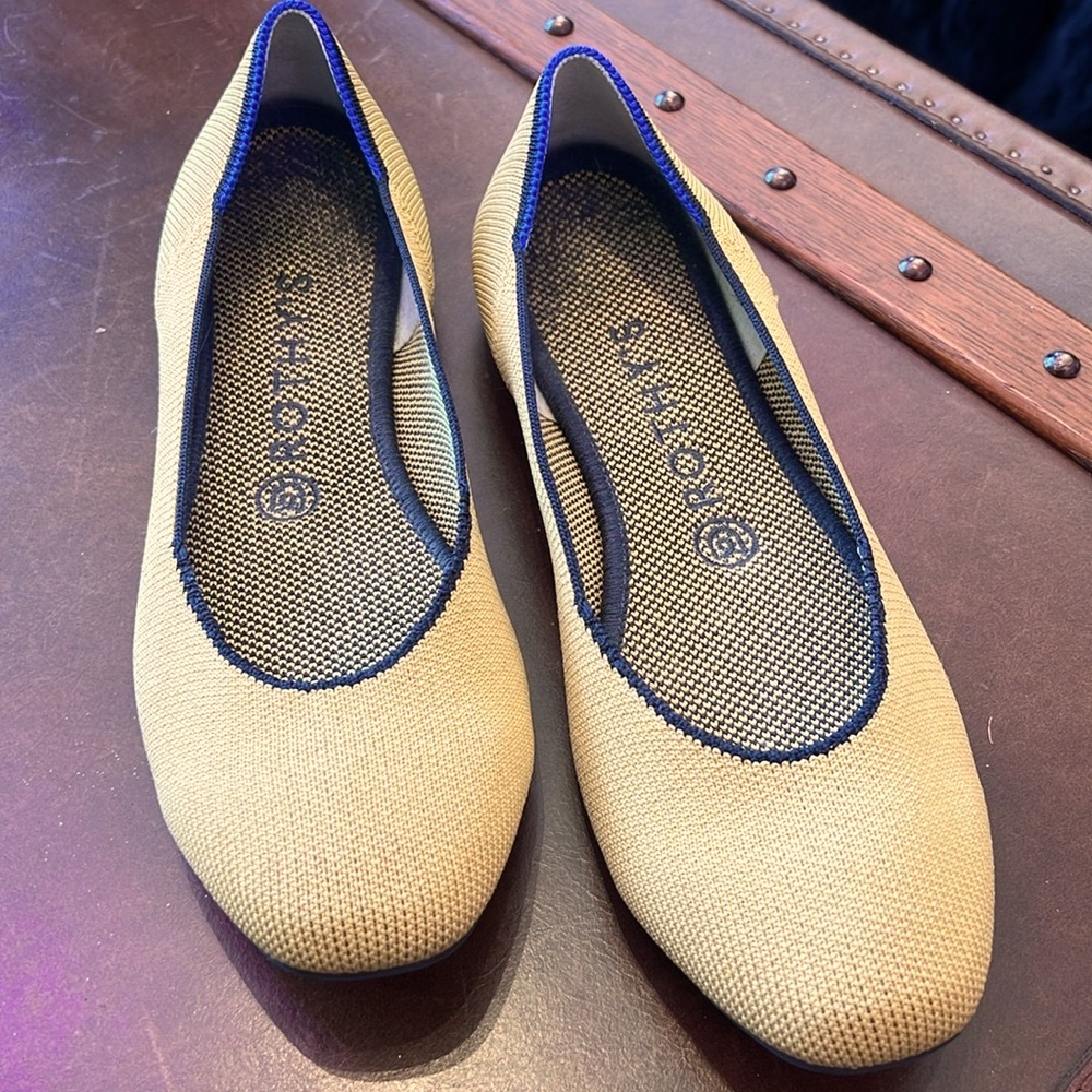 ROTHY’S CHAI LIMITED EDITION SQUARE TOE SIZE 8